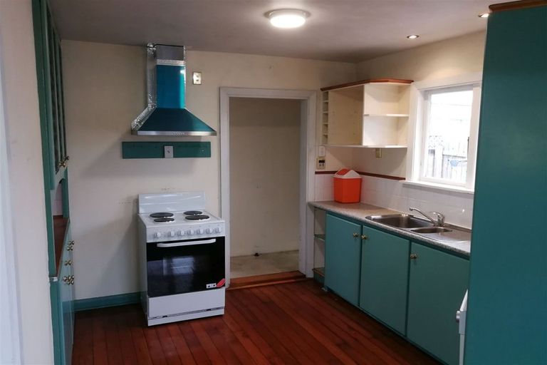 Photo of property in 151 Olliviers Road, Phillipstown, Christchurch, 8011