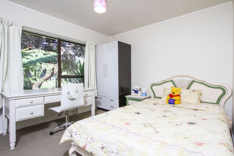Photo of property in 2/107 Golf Road, New Lynn, Auckland, 0600