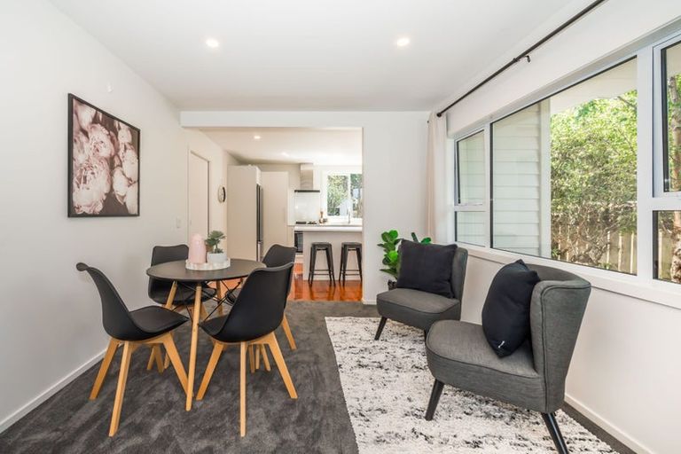 Photo of property in 35 Moana Road, Paraparaumu, 5032