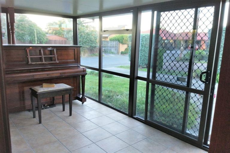 Photo of property in 1/10 Nepal Place, Burnside, Christchurch, 8053