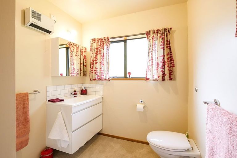 Photo of property in 6 Peel Street, Allanton, Mosgiel, 9092