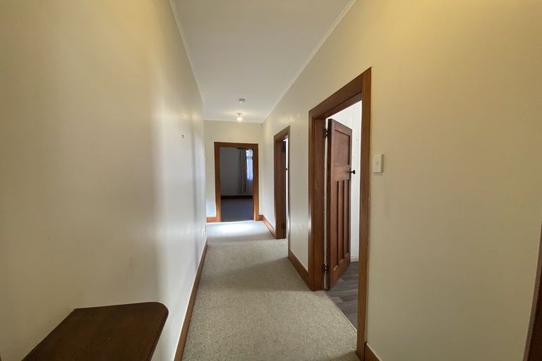 Photo of property in 354 The Parade, Island Bay, Wellington, 6023