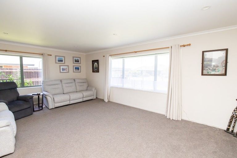 Photo of property in 55 Darlington Street, Ngatea, 3503