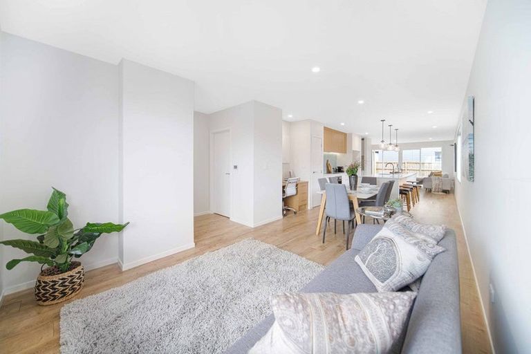 Photo of property in 5 Tiaki Lane, Karaka, Papakura, 2113