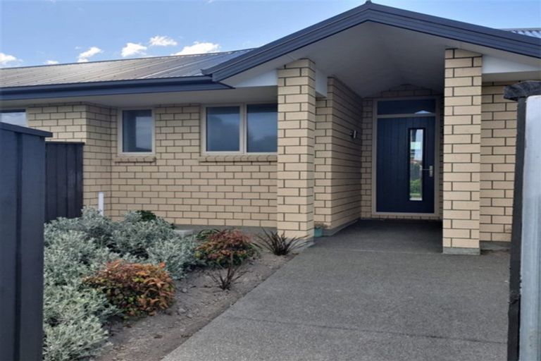 Photo of property in 9 Sandown Crescent, Aranui, Christchurch, 8061