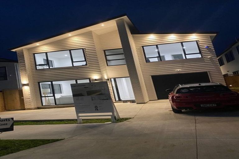 Photo of property in 7 Puruatanga Drive, Flat Bush, Auckland, 2019