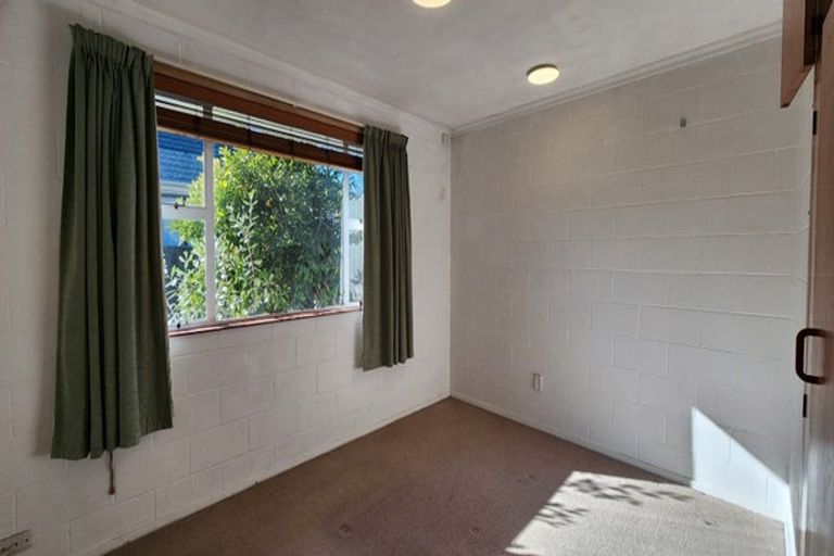 Photo of property in 58 Russley Road, Russley, Christchurch, 8042