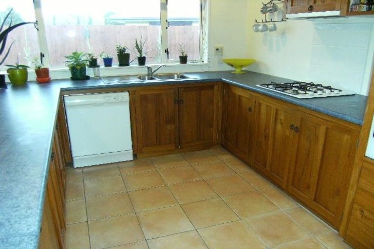 Photo of property in 25 Broadhaven Avenue, Parklands, Christchurch, 8083