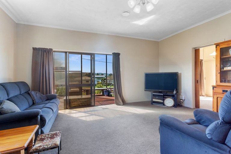 Photo of property in 11 Allan Street, Waikari, 7420