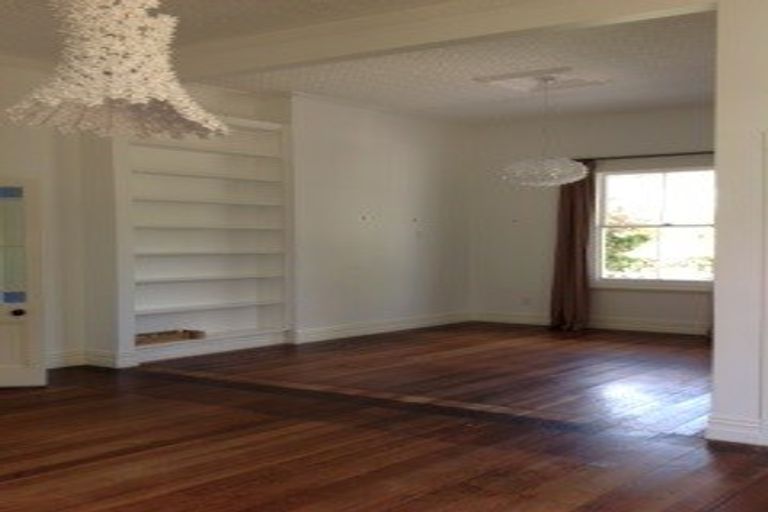 Photo of property in 150 Victoria Street, Cambridge, 3434