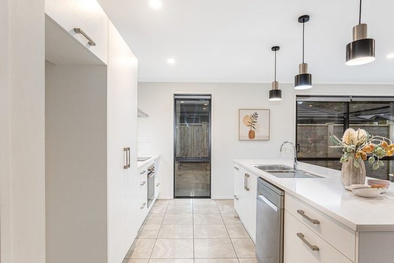 Photo of property in 64 Tradewinds Drive, Whitby, Porirua, 5024