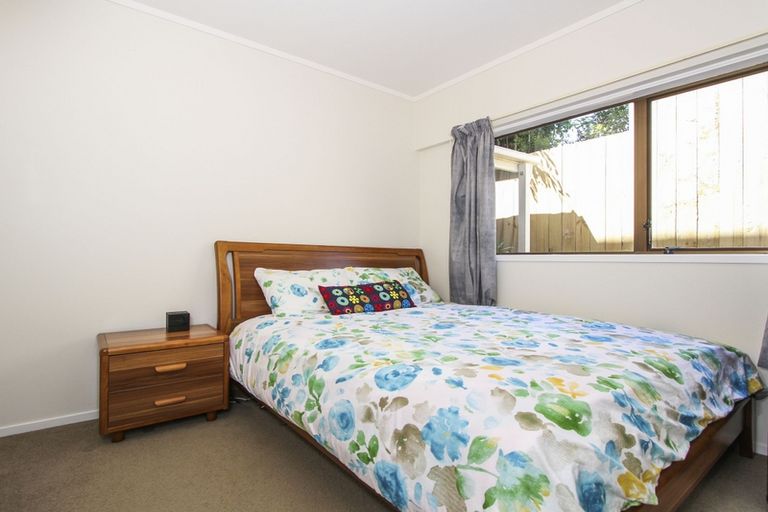 Photo of property in 2/107 Golf Road, New Lynn, Auckland, 0600