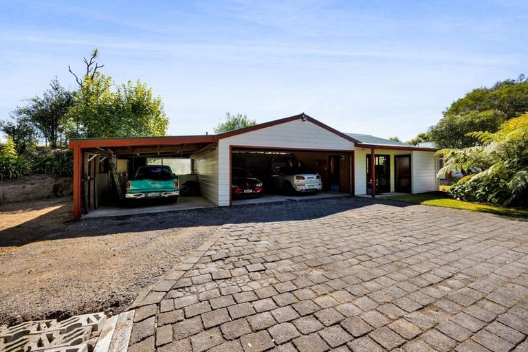 Photo of property in 1760 Mountain Road, Inglewood, 4386