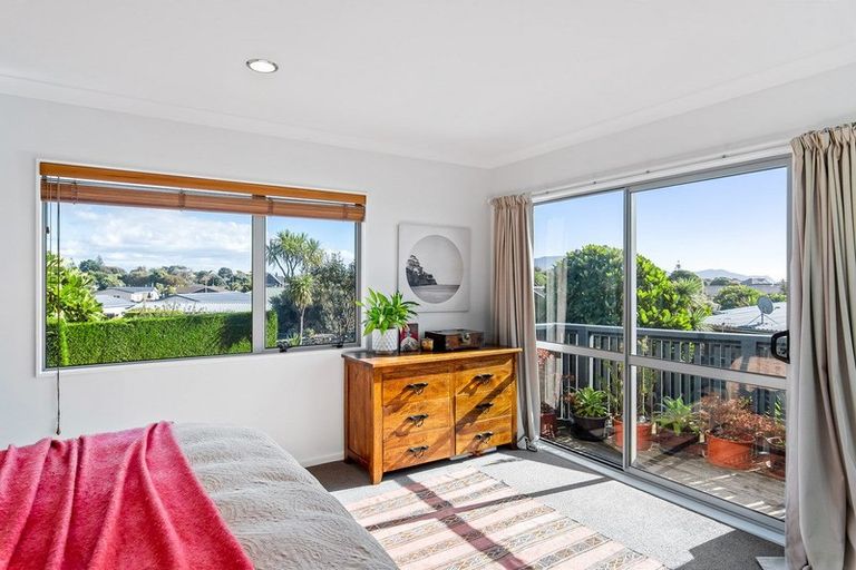 Photo of property in 30 Pharazyn Avenue, Waikanae Beach, Waikanae, 5036