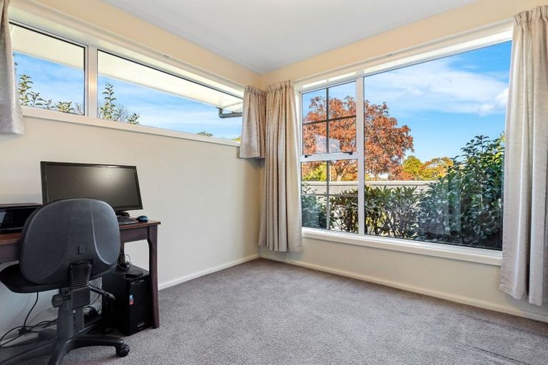 Photo of property in 24 Raxworthy Street, Ilam, Christchurch, 8041