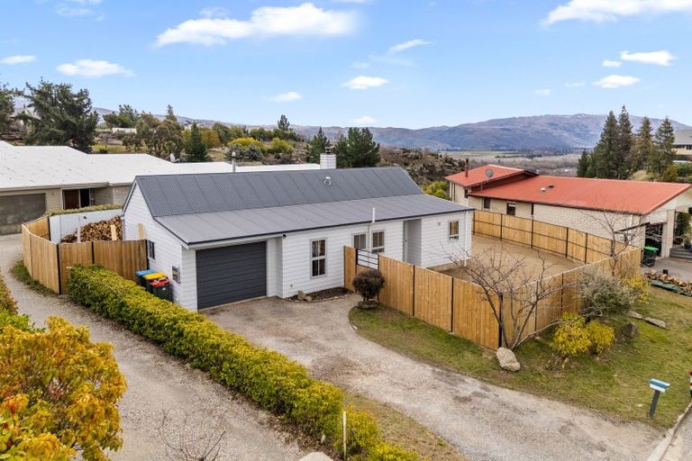 Photo of property in 10a Lanes Road, Bridge Hill, Alexandra, 9320