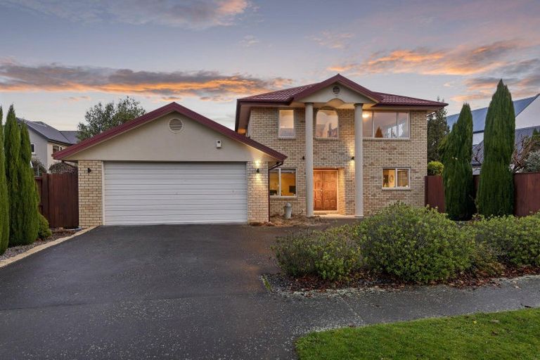 Photo of property in 3 Skyedale Drive, Harewood, Christchurch, 8051