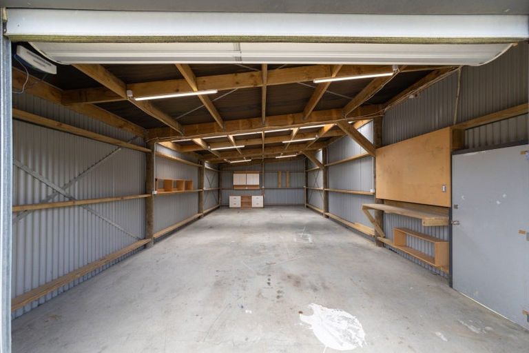 Photo of property in 37 Hewitts Road, Linton, Palmerston North, 4472