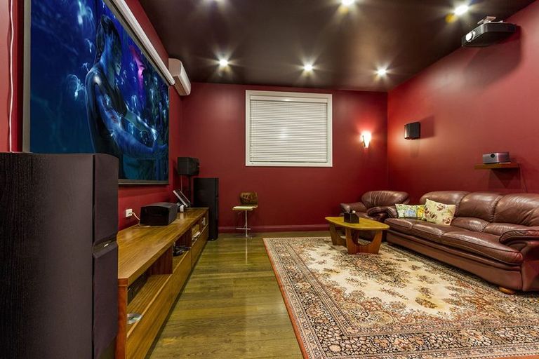 Photo of property in 2 Seacliffe Avenue, Belmont, Auckland, 0622