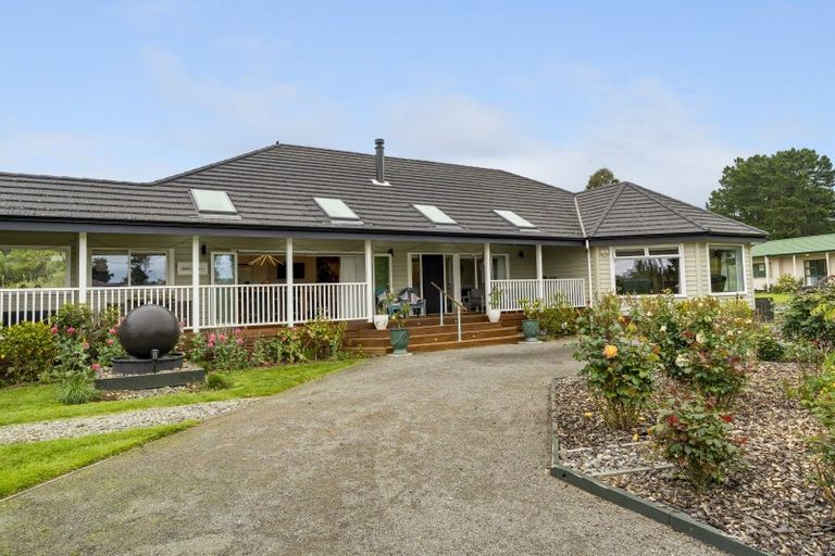 Photo of property in 140 School Road, Te Horo, Otaki, 5582