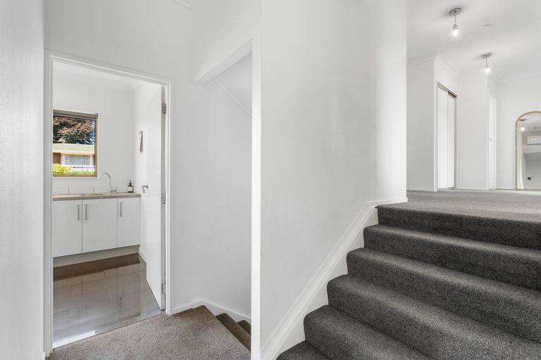 Photo of property in 20 Lynas Street, Outram, 9019