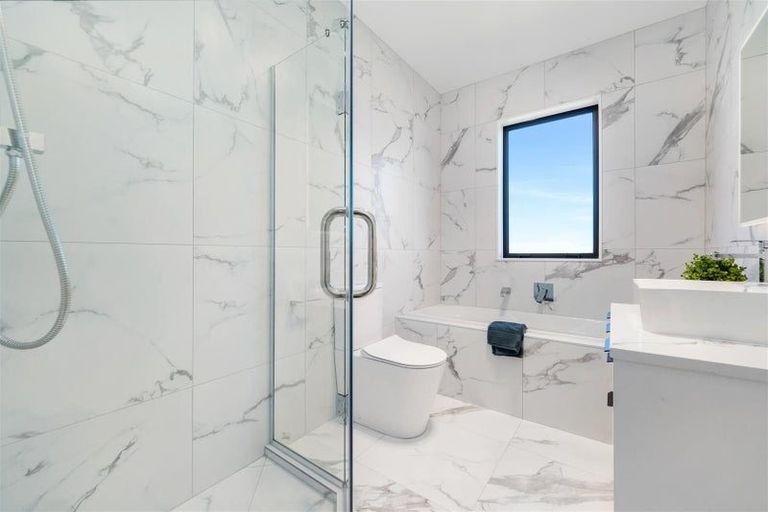 Photo of property in 28 Booker Drive, Tuakau, 2121