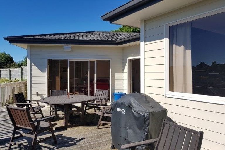 Photo of property in 20 Astronomer Place, Whitby, Porirua, 5024