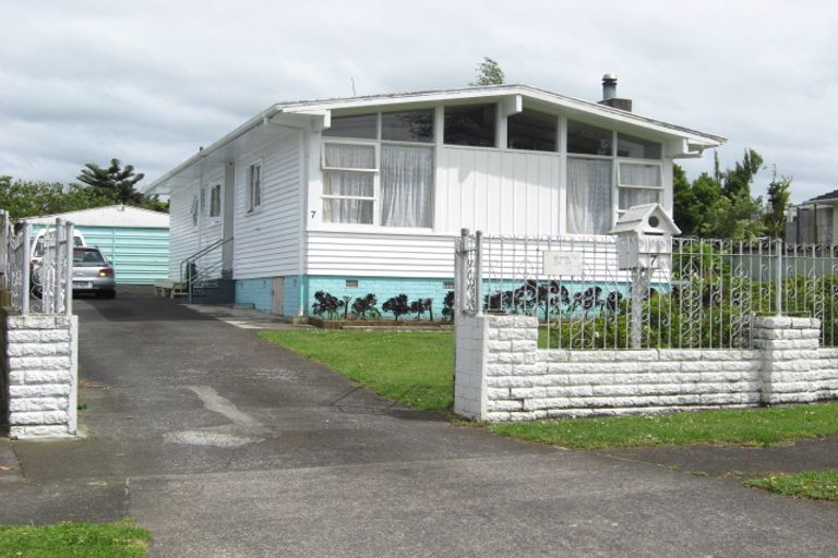 Photo of property in 7 Rush Place, Mangere, Auckland, 2022