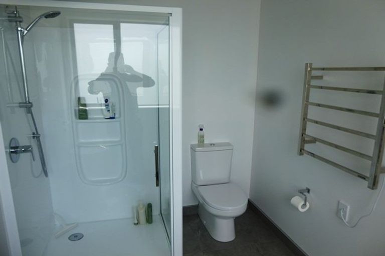 Photo of property in 96 Saddleback Rise, Murrays Bay, Auckland, 0630