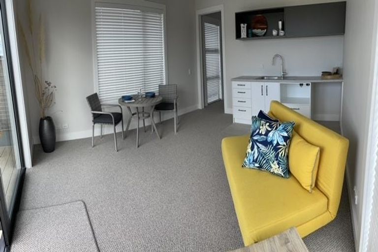 Photo of property in 16 Awatea Drive, Whitianga, 3510