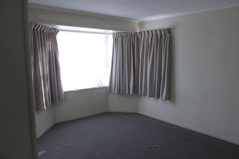 Photo of property in 32 Blanche Way, Half Moon Bay, Auckland, 2012