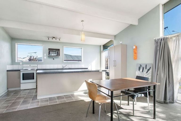 Photo of property in 1/166 Avonhead Road, Avonhead, Christchurch, 8042