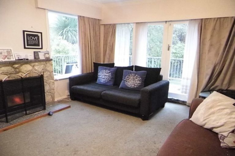 Photo of property in 32 Blue Mountains Road, Silverstream, Upper Hutt, 5019