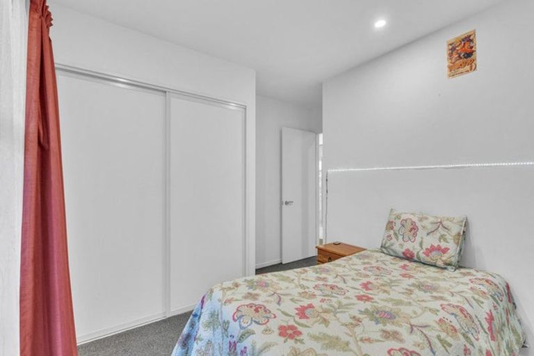 Photo of property in 10 Bofors Close, Wigram, Christchurch, 8042