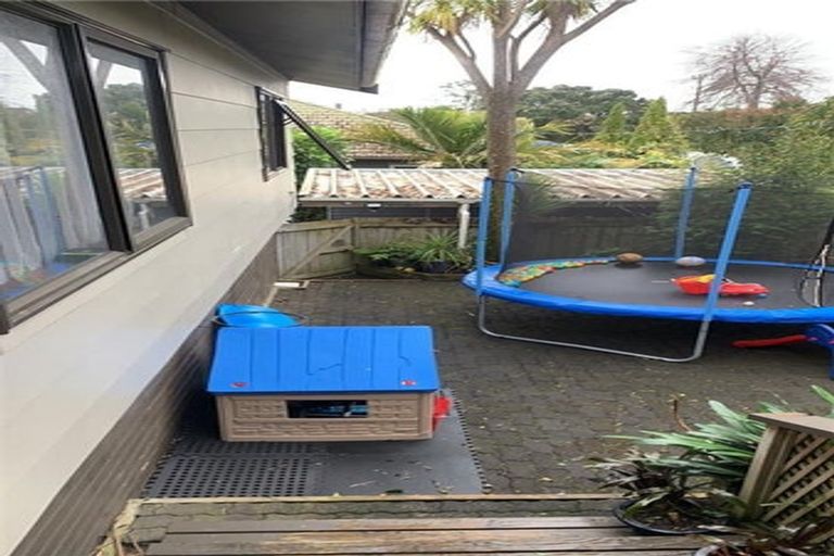 Photo of property in 2/61 Arawa Street, New Lynn, Auckland, 0600
