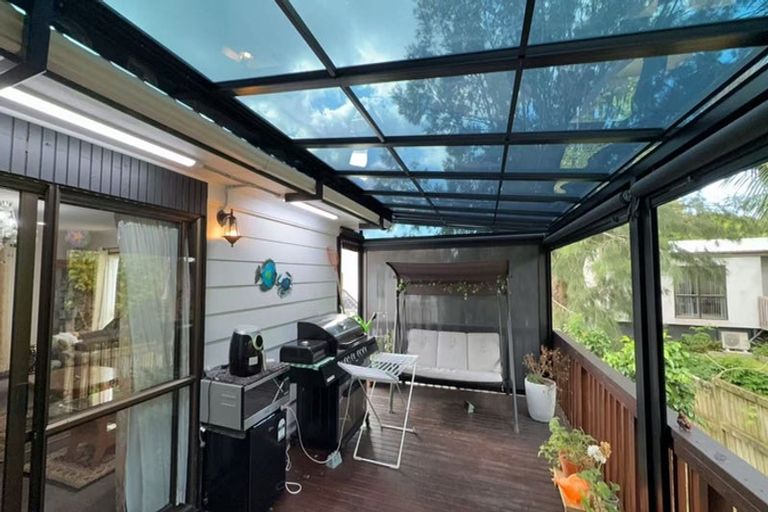 Photo of property in 40 Jandell Crescent, Bucklands Beach, Auckland, 2014