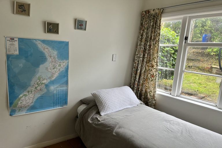 Photo of property in 12 Titiro Moana Road, Korokoro, Lower Hutt, 5012