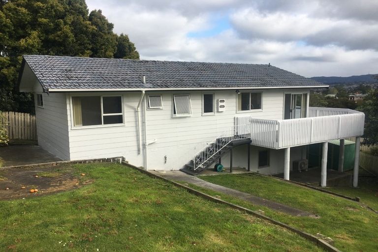 Photo of property in 8 Skyla Place, Massey, Auckland, 0614