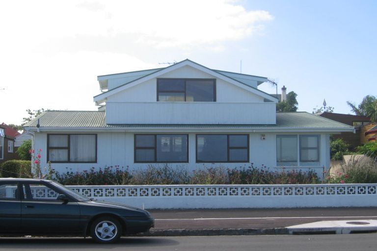 Photo of property in 49 King Edward Parade, Devonport, Auckland, 0624