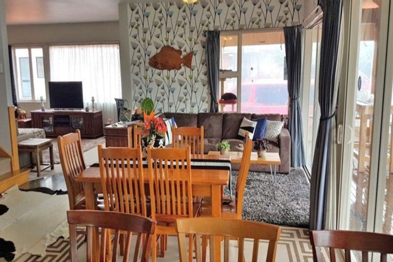 Photo of property in 141 Marsden Bay Drive, One Tree Point, 0118