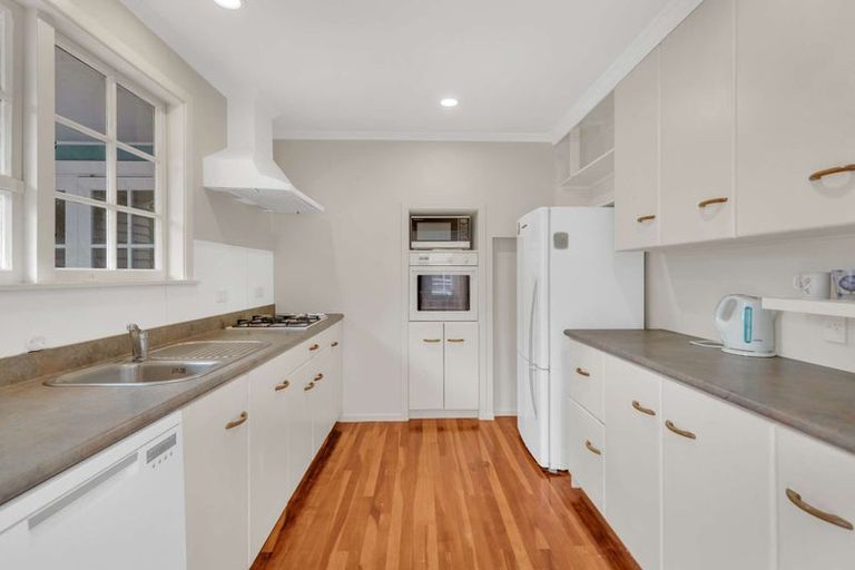 Photo of property in 10a Kings Drive, Levin, 5510