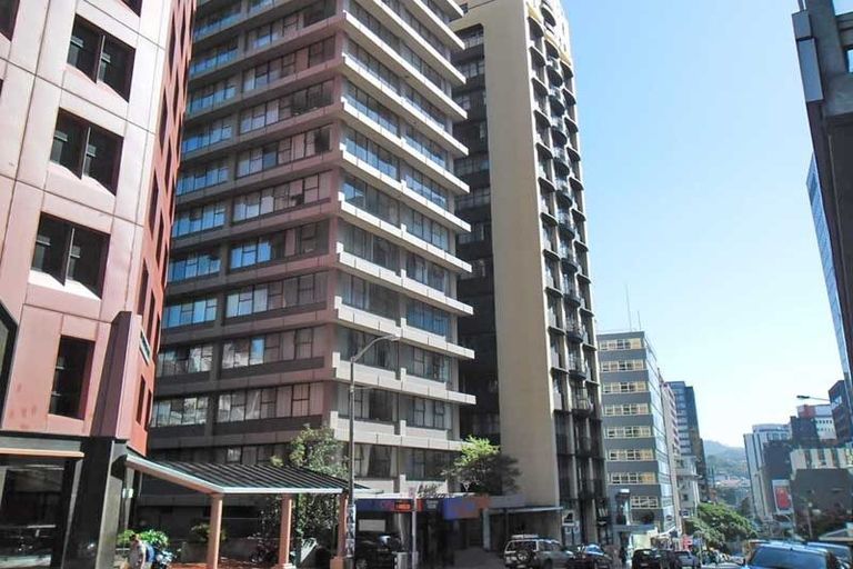 Photo of property in Terrace Tower Apartments, 2b/126 The Terrace, Wellington Central, Wellington, 6011