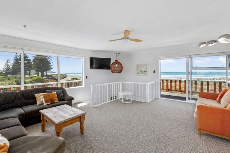 Photo of property in 97 Blue Pacific Parade, Riversdale Beach, Masterton, 5872
