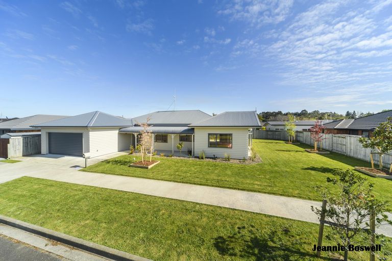 Photo of property in 71 Bryant Street, Takaro, Palmerston North, 4412