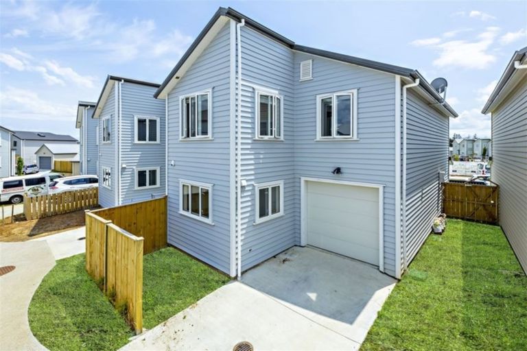 Photo of property in 31 Bellbird Street, Papakura, 2110