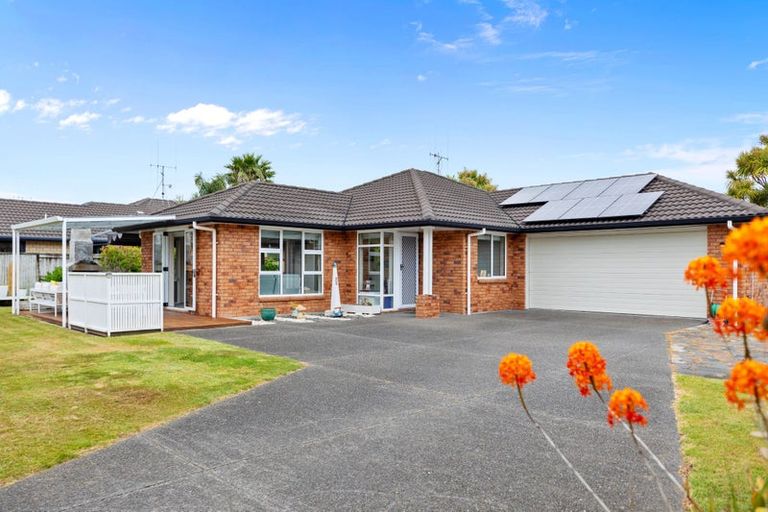 Photo of property in 65 Carrington Drive, Papamoa Beach, Papamoa, 3118
