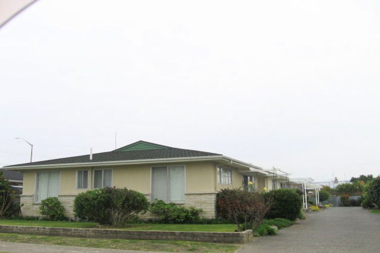 Photo of property in 1/3 Crichton Place, Taradale, Napier, 4112