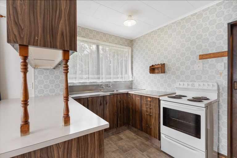 Photo of property in 8 Ashton Place, Highbury, Palmerston North, 4412