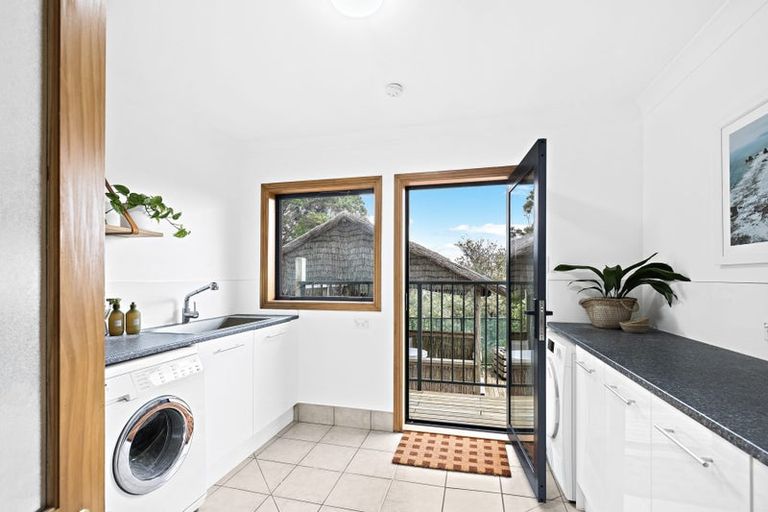 Photo of property in 2 Kauri Drive, Sandspit, Warkworth, 0982