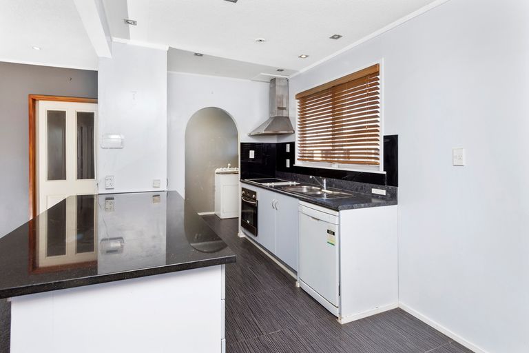 Photo of property in 77 Dominion Road, Papakura, 2110